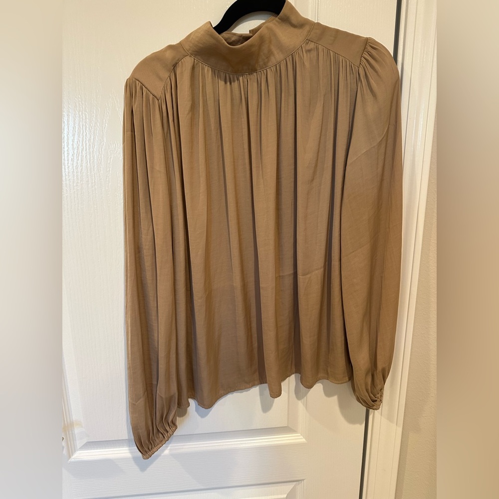 Banana Republic (size large): excellent condition
